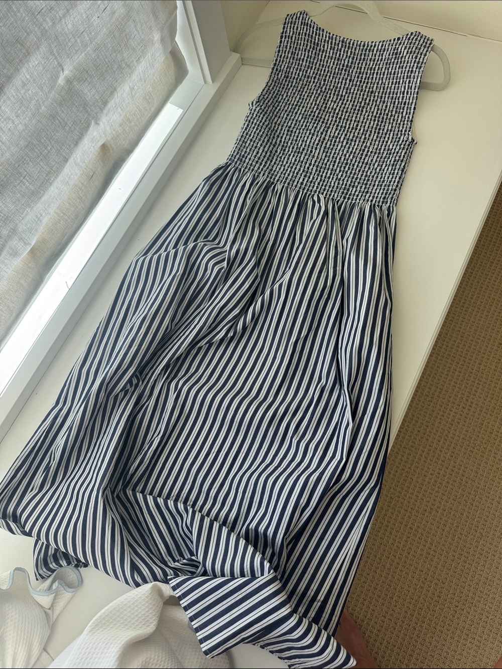 Hill House Dress - Picture 3 of 4